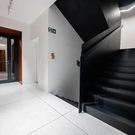 Zelazko - Downtown Studio, Location By Rentujemy * 波兹南
