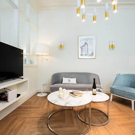 Zelazko - Downtown Studio, Location By Rentujemy Apartment
